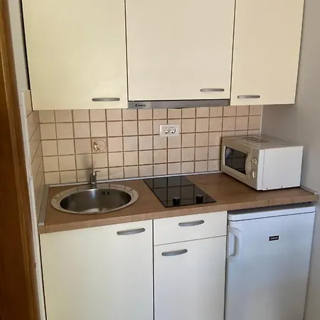 Apartments Mrsic Biograd Na Moru Exterior photo