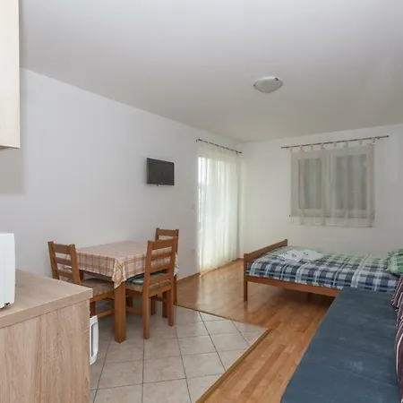 Apartments Mrsic Biograd Na Moru Exterior photo