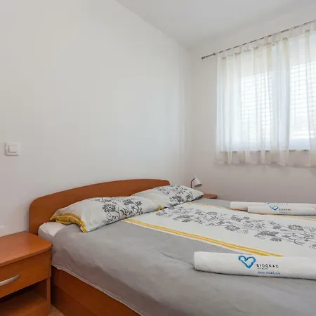 Apartments Mrsic Biograd Na Moru Exterior photo