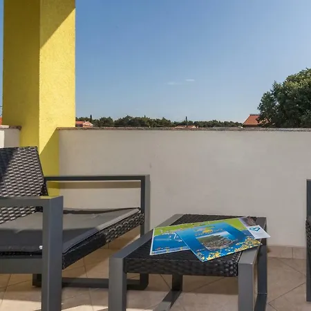 Apartments Mrsic Biograd Na Moru Exterior photo