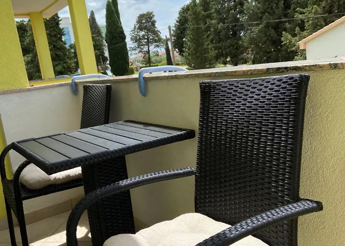 Apartments Mrsic