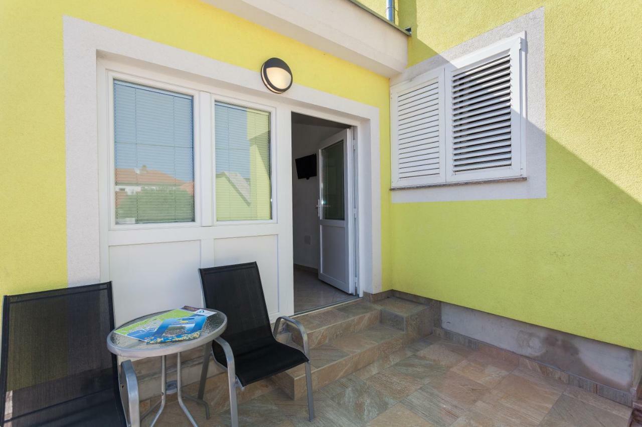 Mrsic Apartma Biograd Na Moru